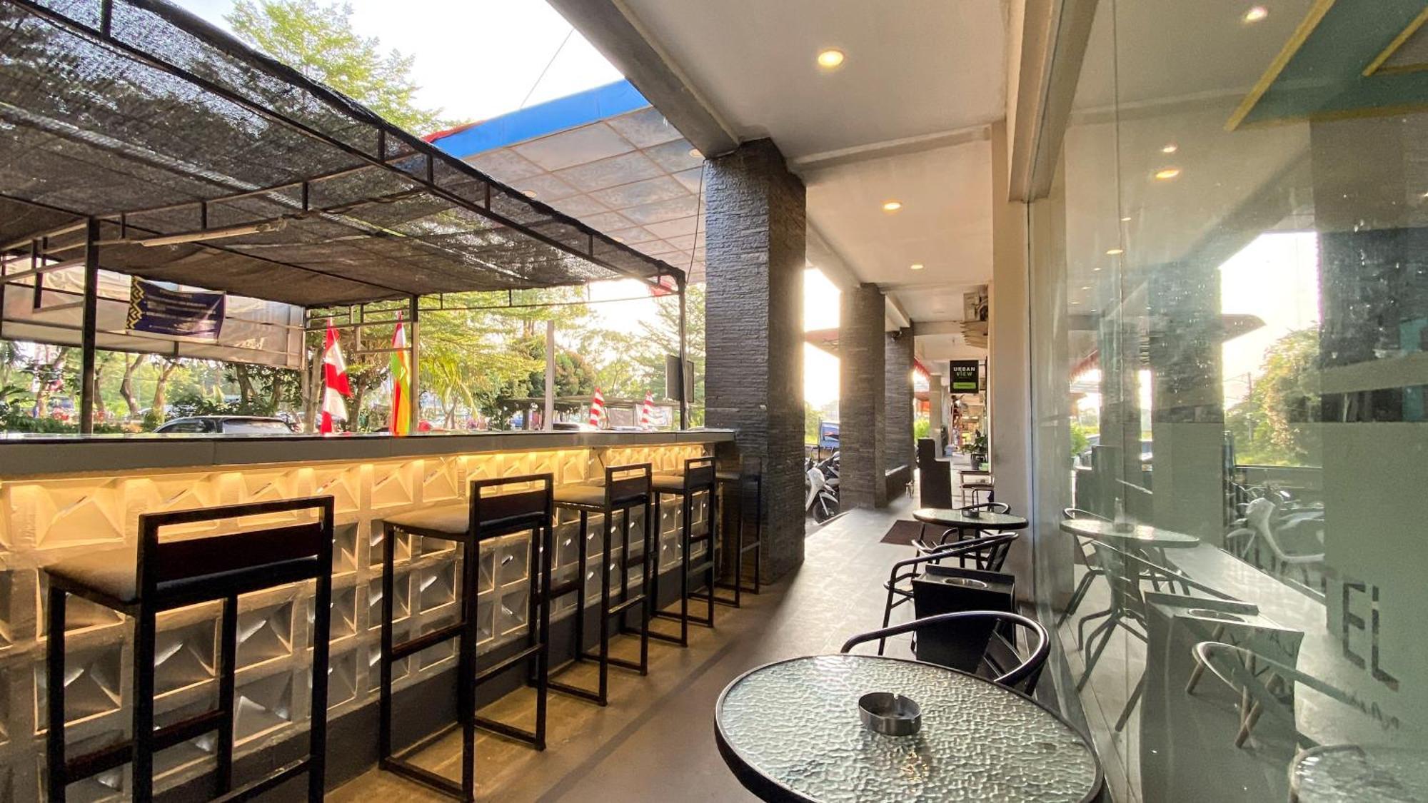 巴图阿吉os酒店 Batam 外观 照片